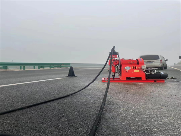 京口马路路基路面开裂下沉注浆加固灌浆