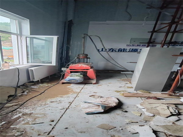 京口地基基础下沉墙体裂缝加固注浆顶升施工